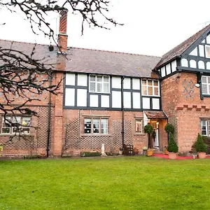 Villa Dodleston Manor, Chester